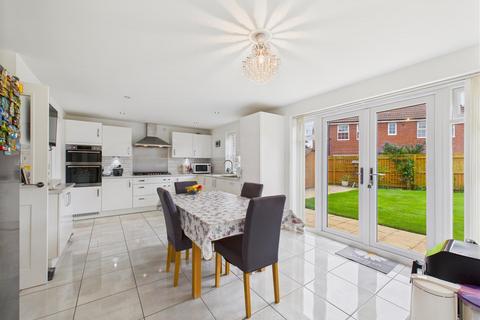 undefined, Field View Drive, Hessle