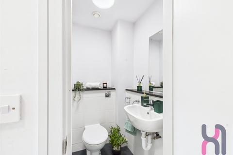 1 bedroom flat to rent, Queensland Place, 2 Chatham Place, Liverpool, Merseyside, L7