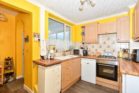 3 bedroom semi-detached house for sale, Medway Avenue, Yalding, Maidstone, Kent