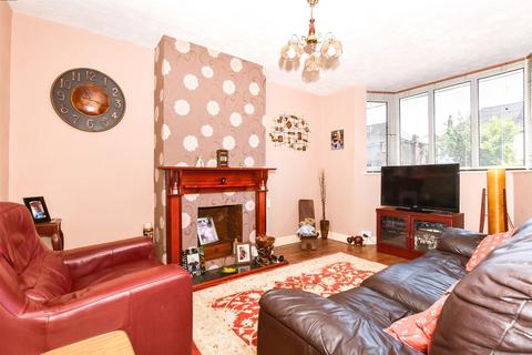 3 bedroom semi-detached house for sale, Medway Avenue, Yalding, Maidstone, Kent