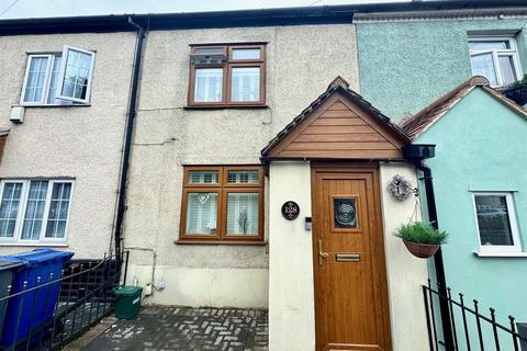 128 Dock Road, Grays, RM17 6HD