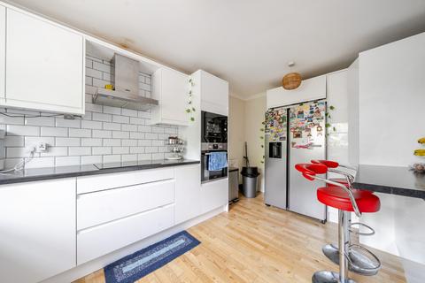 3 bedroom flat for sale, Rotherhithe Street, London, SE16