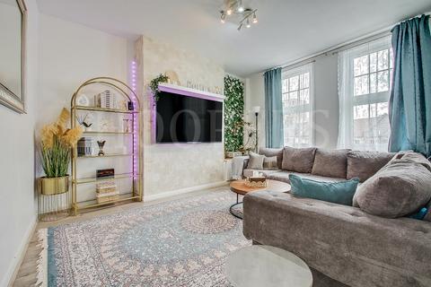 2 bedroom flat for sale, Burnley Road, London, NW10