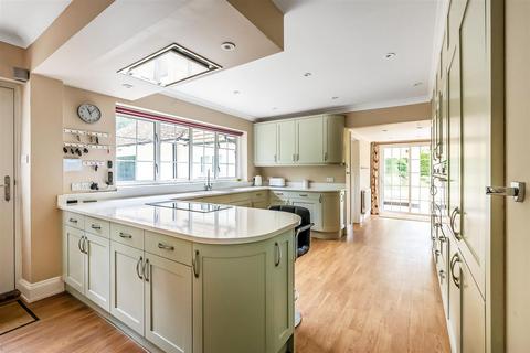 Hollybank The Warren, Ashtead, KT21 2SE