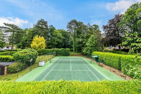 Hollybank The Warren, Ashtead, KT21 2SE
