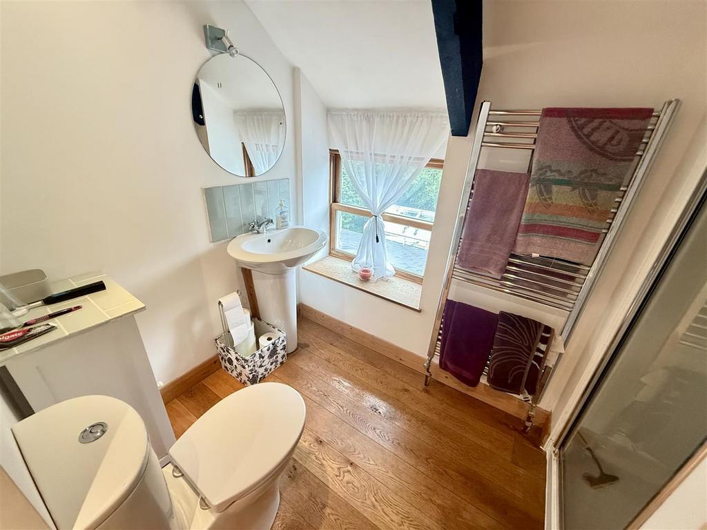 Main front bedroom 1