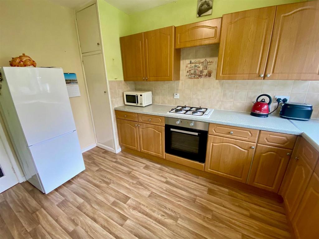 Kitchen 1.jpg