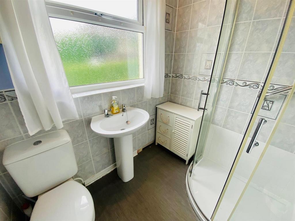Shower room.jpg