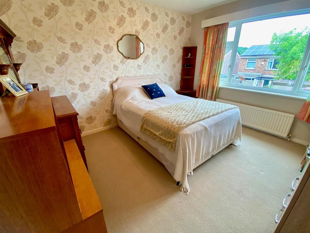 Ground floor bedroom.jpg