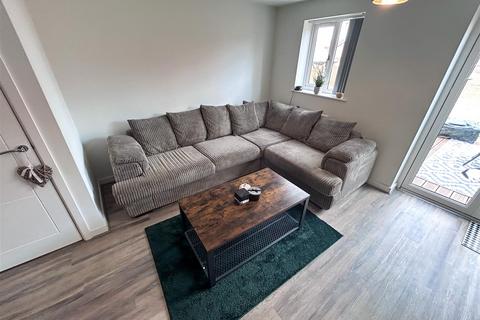 6 Bowdler Close, Kidderminster, DY10 2PH