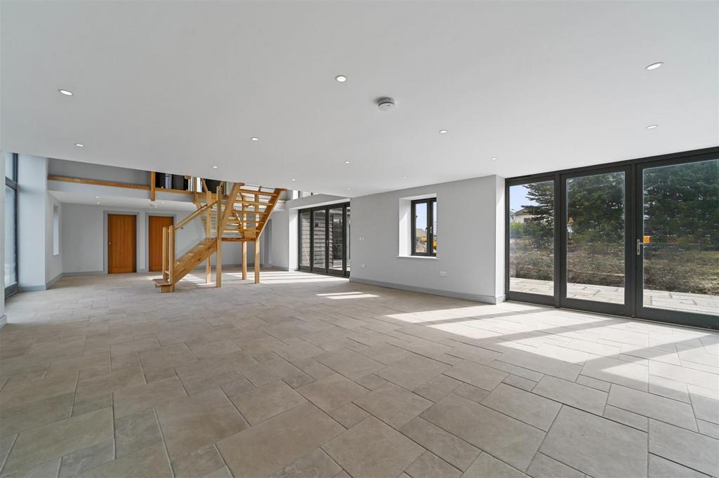 Sitting/Family Room