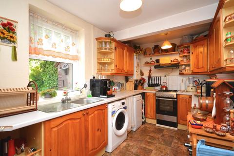 11 The Durlocks, Folkestone, CT19 6AH