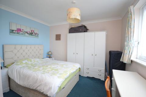 11 The Durlocks, Folkestone, CT19 6AH