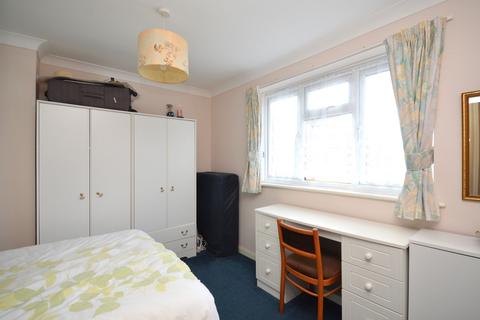 11 The Durlocks, Folkestone, CT19 6AH