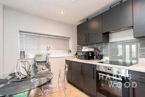 2 bedroom penthouse for sale, Raymouth House, Earlswood Way, Colchester, CO2