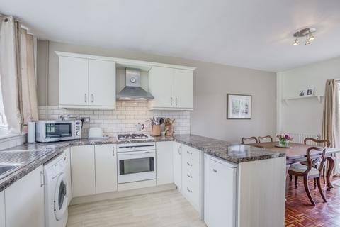 5 Eastern Drive, Bourne End, SL8 5HQ