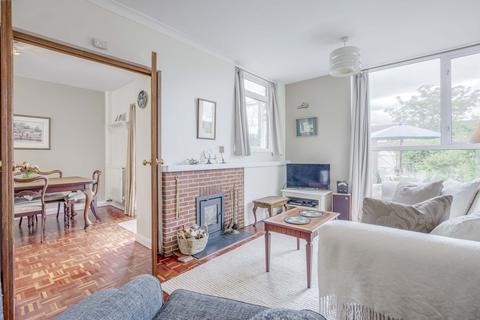 5 Eastern Drive, Bourne End, SL8 5HQ