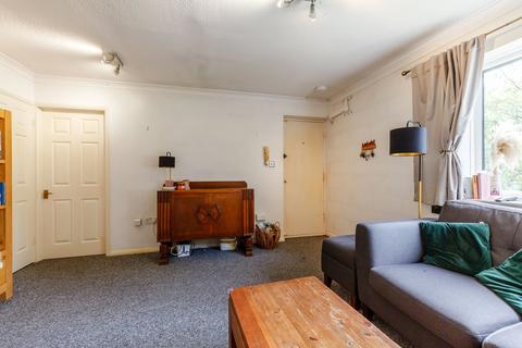 1 bedroom apartment for sale, Richmond Road, Romford RM1