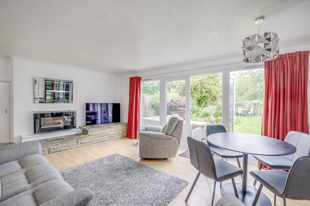8 Riverside, SL8 5 HS (LOW RES)-11