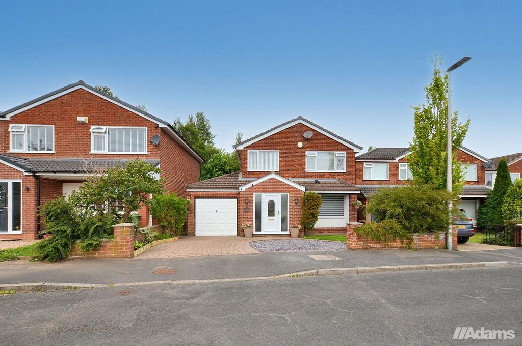 Ashbourne Avenue, Higher Runcorn 3 bed detached house for sale - £325,000