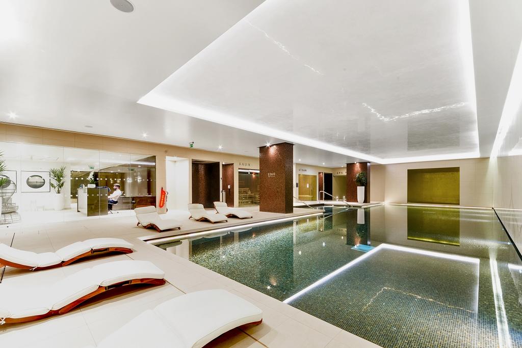 Goodman's Field Pool