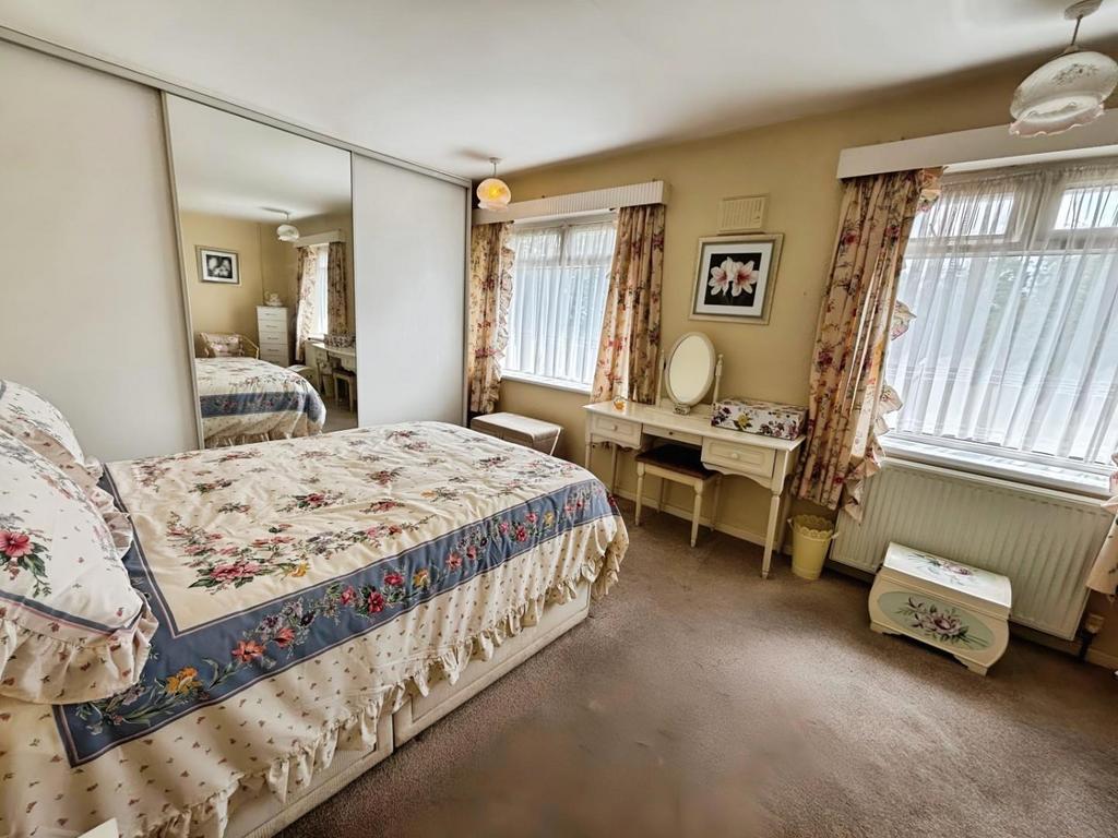 Fb0f0f1c-Bedroom 20 One 201.jpg