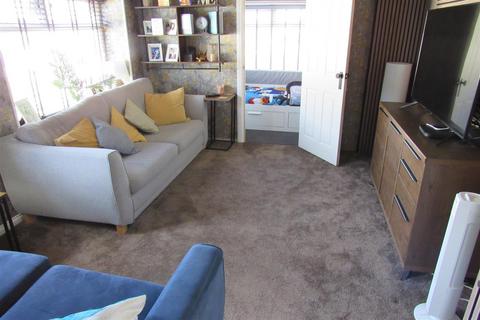 3 bedroom park home for sale, Dengrove Park, Shalloak Road, Broad Oak