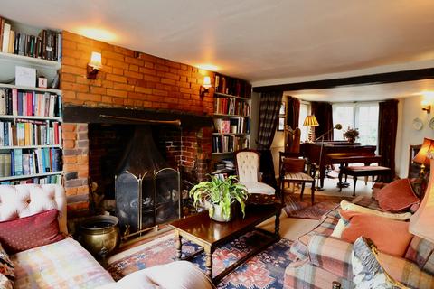 undefined, High Street, Prestwood, HP16