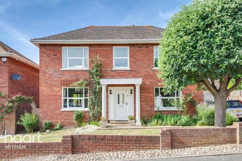4 bedroom detached house for sale, Chippingdell, Witham