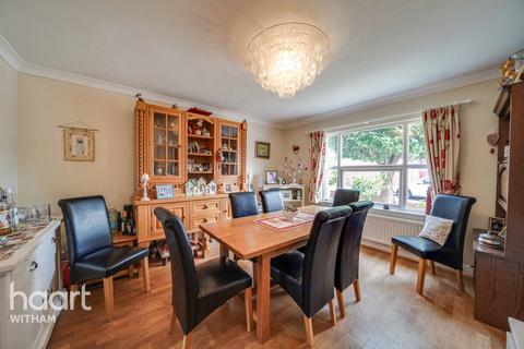 4 bedroom detached house for sale, Chippingdell, Witham