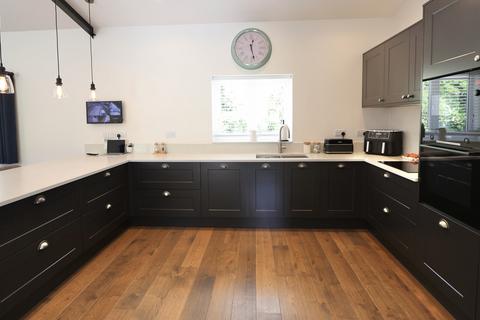 3 bedroom barn conversion for sale, Whielden Lane, Amersham, HP7