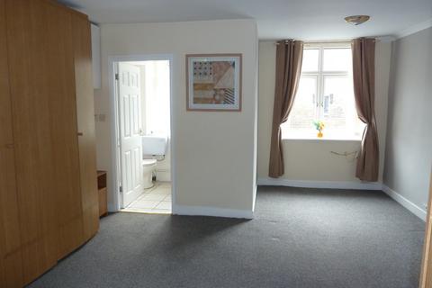 1 bedroom flat to rent, Stalybridge, Cheshire, SK15 2JE