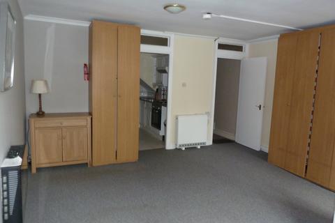 1 bedroom flat to rent, Stalybridge, Cheshire, SK15 2JE