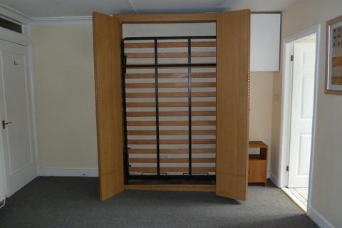1 bedroom flat to rent, Stalybridge, Cheshire, SK15 2JE