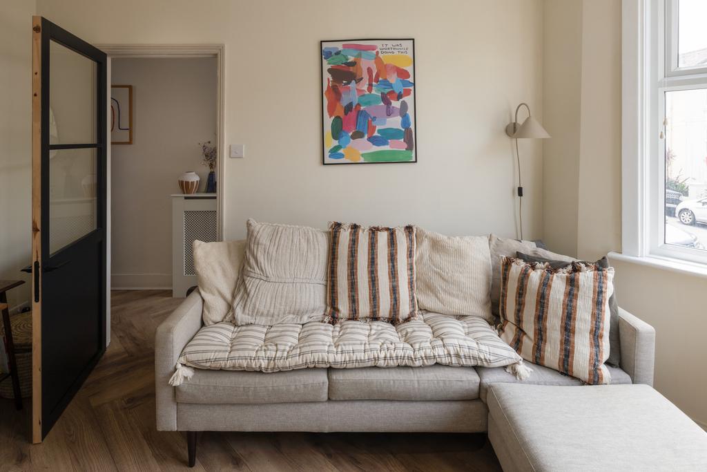 291057 inigo 107 livingstone road hove bn3 3 w...