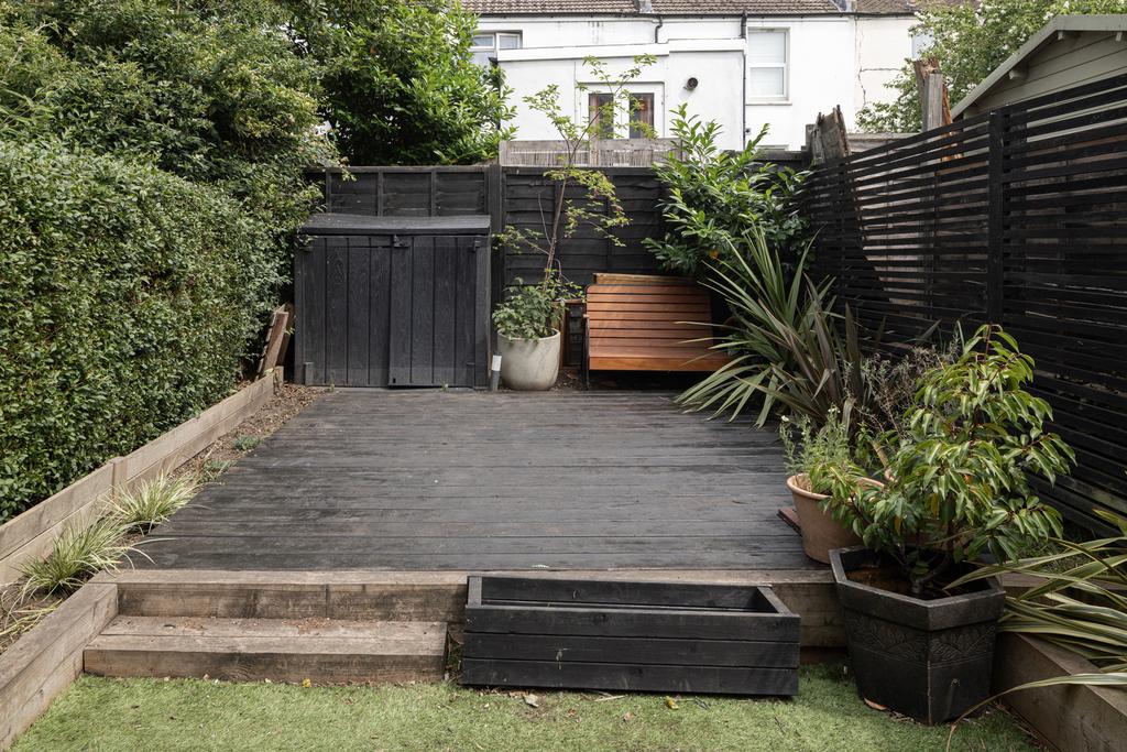 291049 inigo 107 livingstone road hove bn3 3 w...