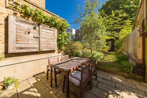 2 bedroom flat for sale, Beresford Road, Canonbury, N5