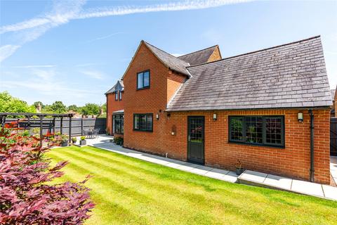 undefined, Buswell Close, Weedon, Northampton, Northamptonshire, NN7