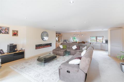 undefined, Dunstarn Drive, Leeds LS16