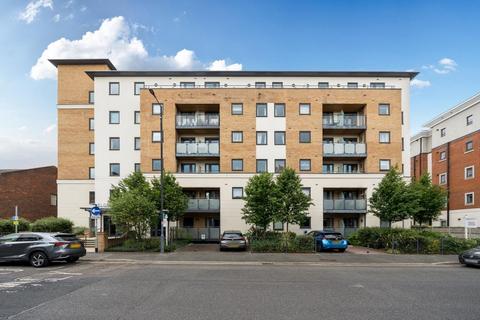 2 bedroom retirement property for sale, Maidenhead,  Berkshire,  SL6