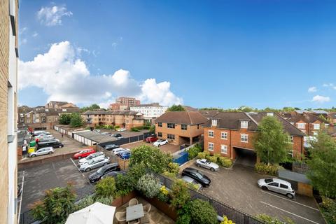 2 bedroom retirement property for sale, Maidenhead,  Berkshire,  SL6