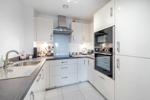 2 bedroom apartment for sale, Bridge Avenue, Maidenhead