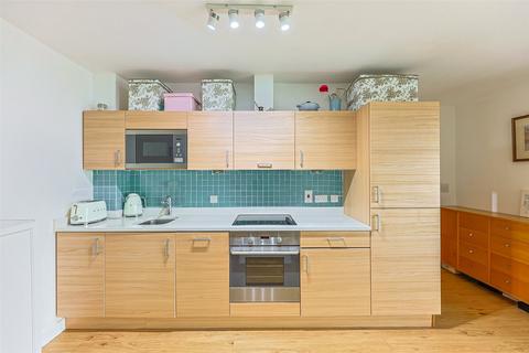 1 bedroom apartment for sale, Boulevard Drive, Beaufort Park, Colindale, NW9
