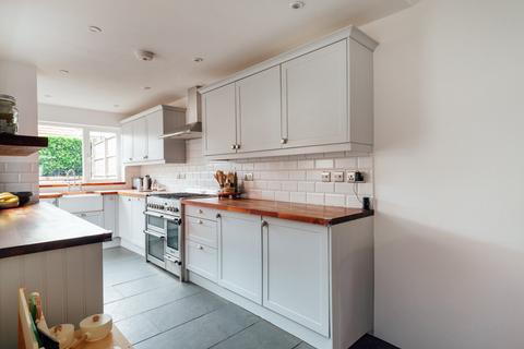 18 Ashcroft Road, Worcester, WR1 3HX