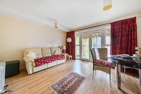 undefined, Stone Court, Sevenoaks TN15