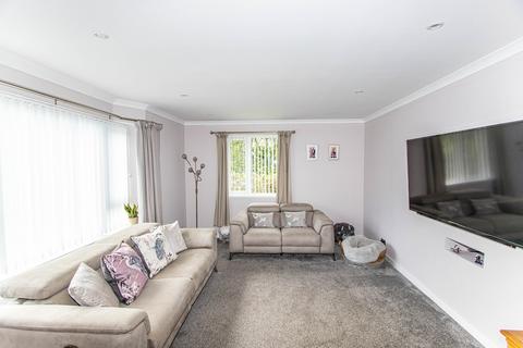 3 bedroom detached bungalow for sale, Harland Gardens, Castletown, Thurso, Highland. KW14 8UD