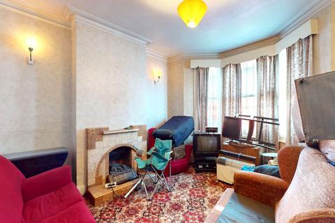 11 Salisbury Road, Chingford, London, E4 6TA