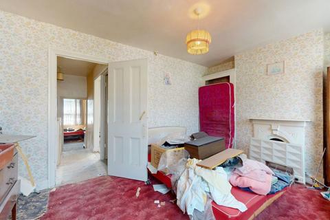11 Salisbury Road, Chingford, London, E4 6TA