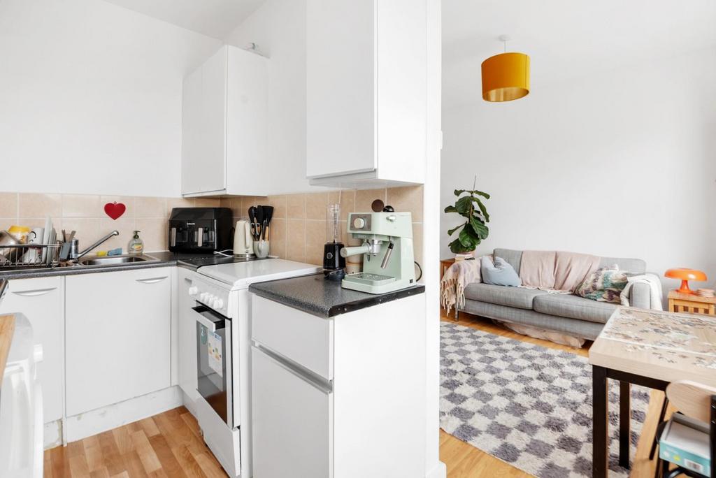 Kitchen/Reception