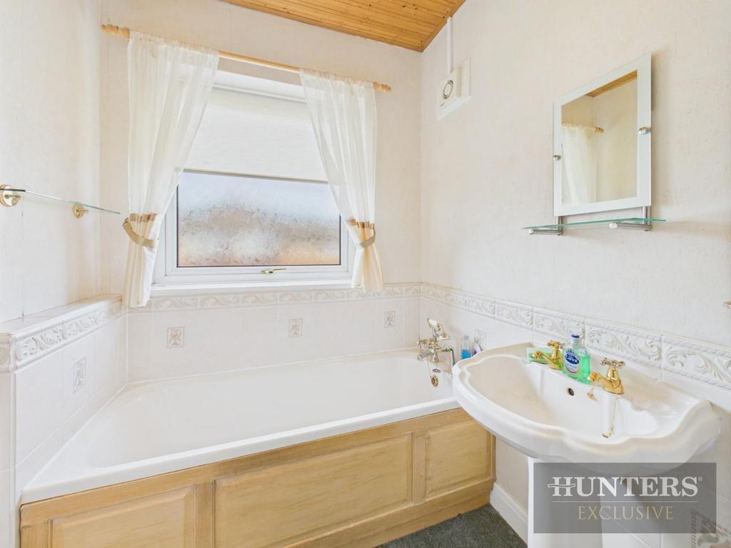 CAM05316 G0-PR0118-STILL003.jpg